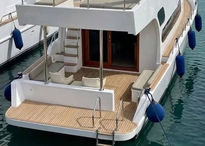 Botel Queen Laila Boat Private Snorkeling Trip In Hurgahada Hurghada