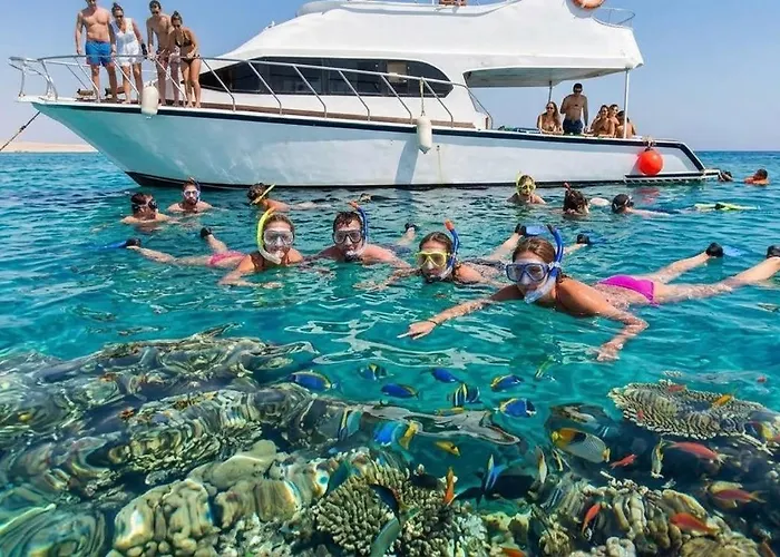 Queen Laila Boat Private Snorkeling Trip In Hurgahada Hurghada